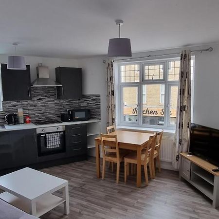 Vh Premier Flat 3 Apartment Gillingham  Exterior photo