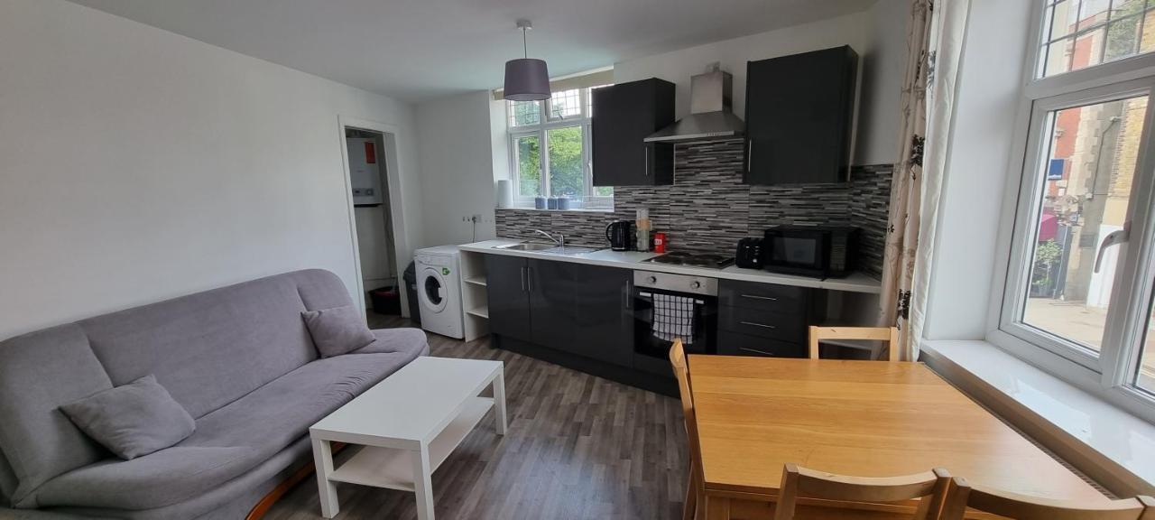 Vh Premier Flat 3 Apartment Gillingham  Exterior photo
